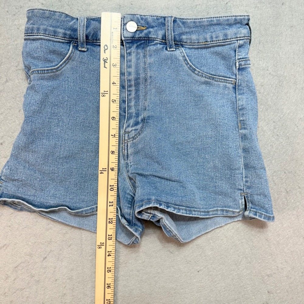 H&M &Denim High Waist Denim Shorts Women's US 4 Light‎ Wash Stretch Casual - Picture 8 of 10